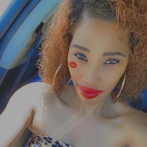 Meet your Posher, Amber